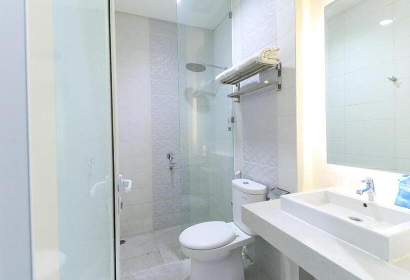 هتل Berlian International