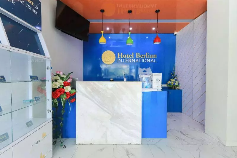 هتل Berlian International