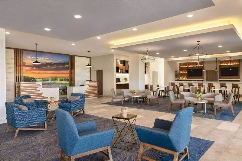 Hotelli La Quinta Inn & Suites Limon By Wyndham