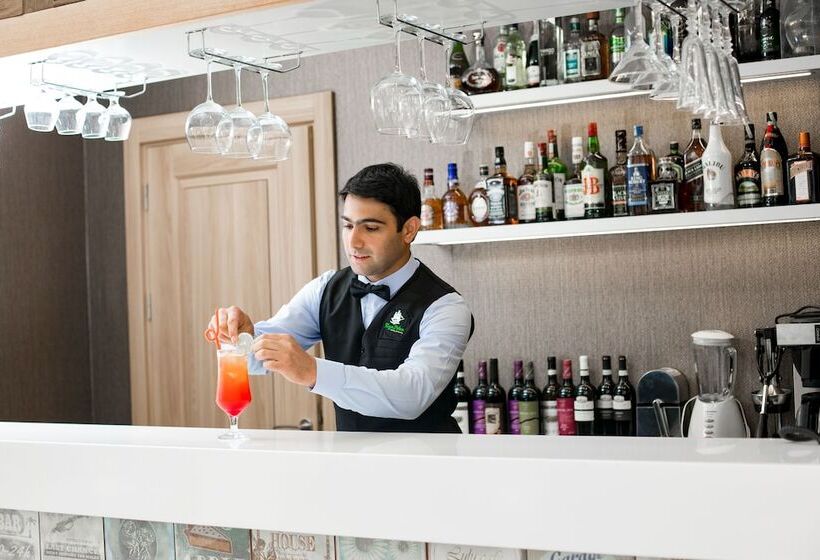 Khazar Palace Hotel & Restaurant