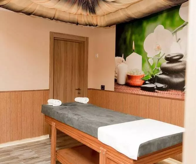 Khazar Palace Hotel & Restaurant