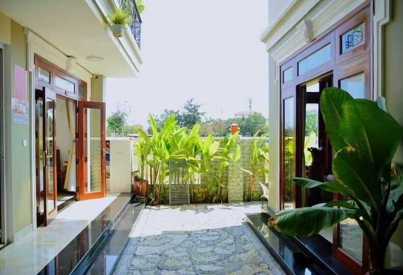 پانسیون Villa Lake Shore Hoi An