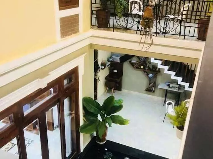 پانسیون Villa Lake Shore Hoi An