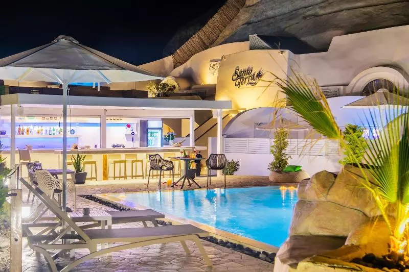 ペンション Santoterra Antigua Suites