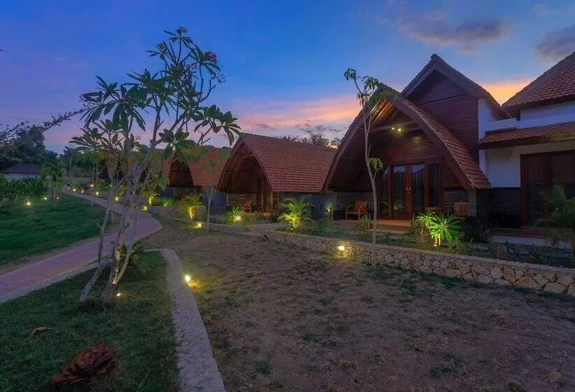 Aamiaismajoitus (B&B) The Lavana Tanjung Lima Laboan Bajo Villas