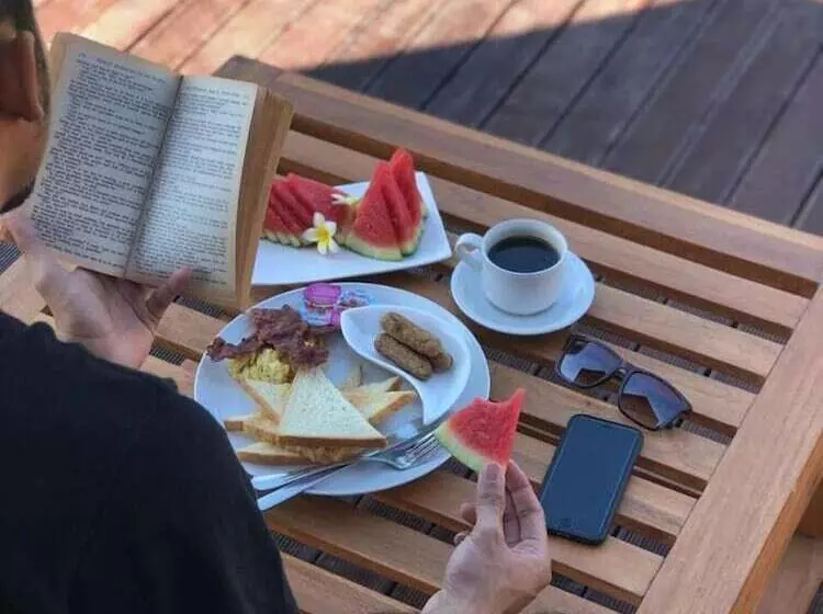 Aamiaismajoitus (B&B) The Lavana Tanjung Lima Laboan Bajo Villas