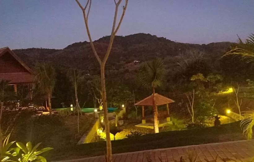 Aamiaismajoitus (B&B) The Lavana Tanjung Lima Laboan Bajo Villas