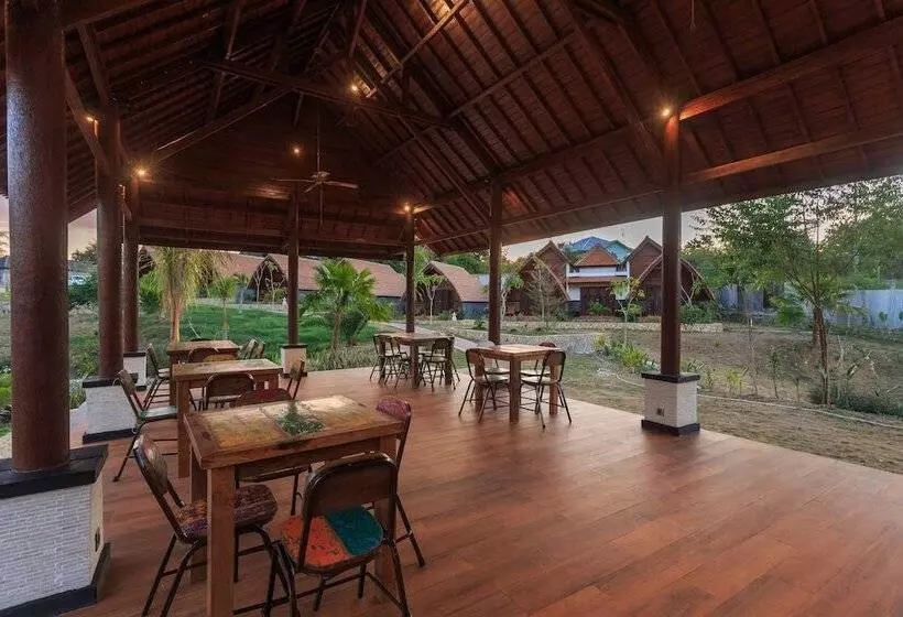 Aamiaismajoitus (B&B) The Lavana Tanjung Lima Laboan Bajo Villas