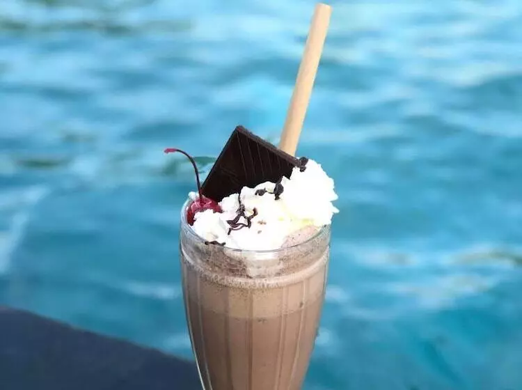 Aamiaismajoitus (B&B) The Lavana Tanjung Lima Laboan Bajo Villas