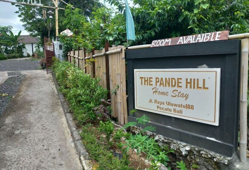 تختخواب و صبحانه The Pande Hill Homestay