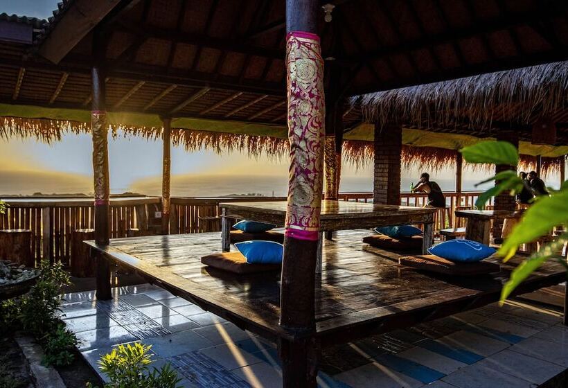 تختخواب و صبحانه The Pande Hill Homestay