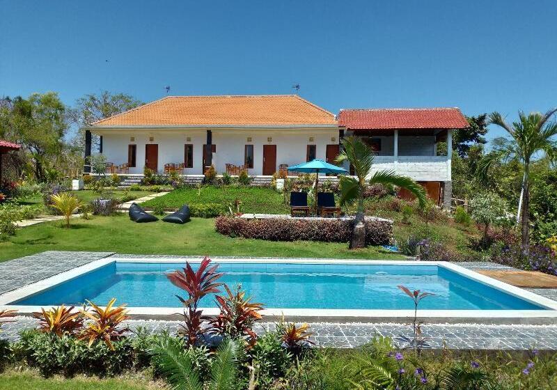 تختخواب و صبحانه The Pande Hill Homestay