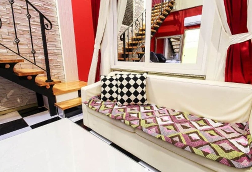 Belita N Goodtime Drivein Motel