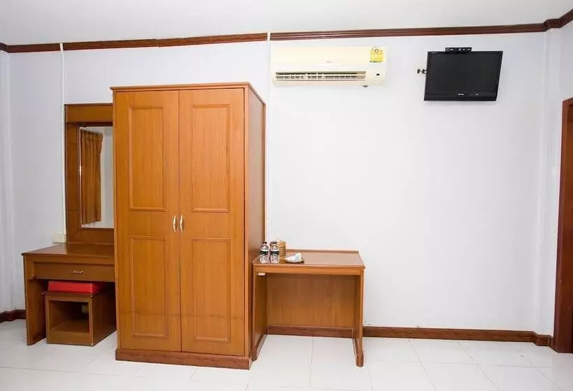 مسافرخانه M.p Resort Krabi