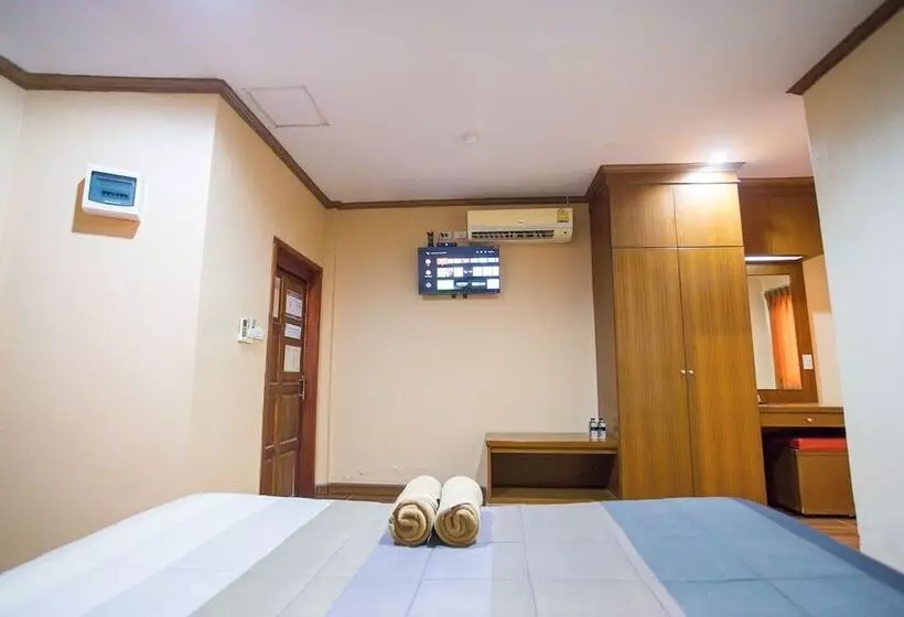 مسافرخانه M.p Resort Krabi