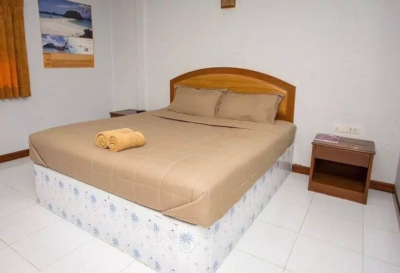 مسافرخانه M.p Resort Krabi