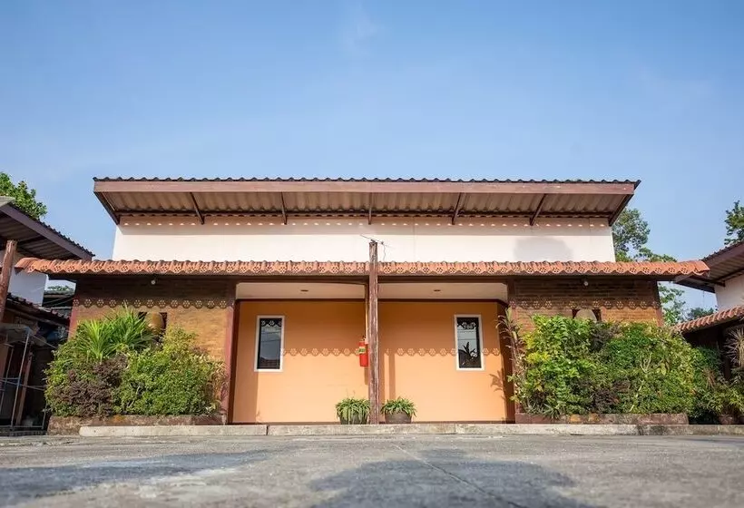 مسافرخانه M.p Resort Krabi