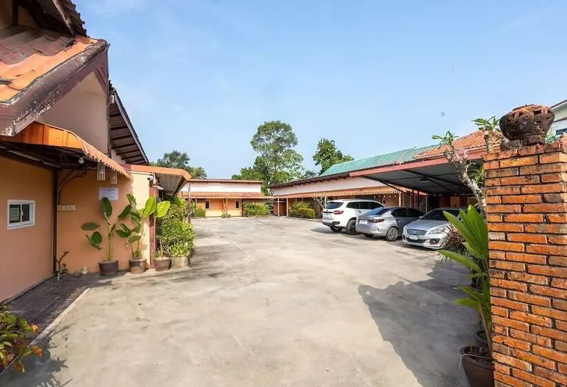 مسافرخانه M.p Resort Krabi