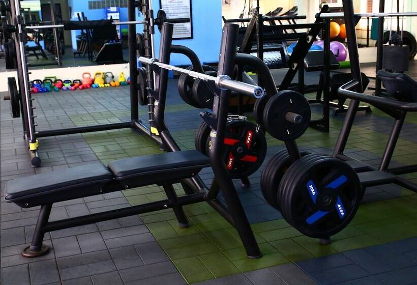 Отель Brownwood Resort &