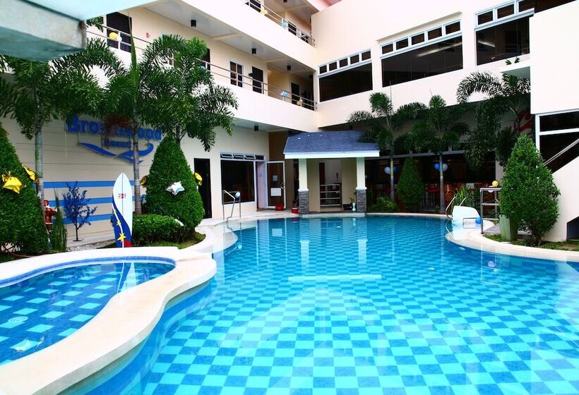 Отель Brownwood Resort &