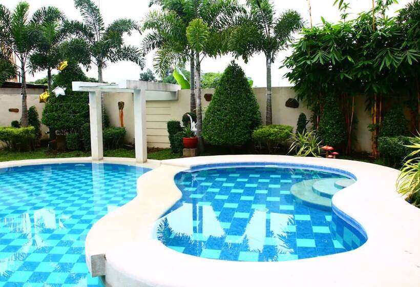 Отель Brownwood Resort &