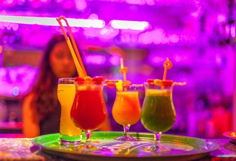 호텔 Camping La Croix Du Sud