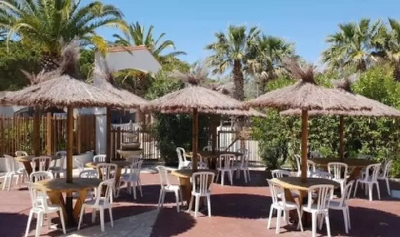 ホテル Camping La Croix Du Sud