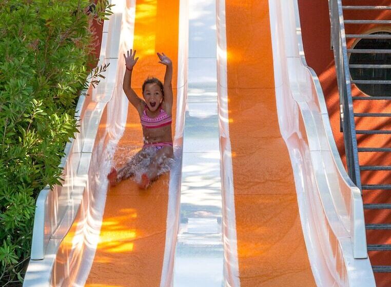 호텔 Camping La Croix Du Sud