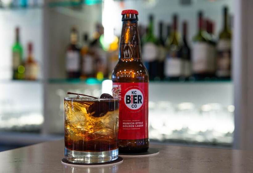 فندق Courtyard Kansas City Olathe