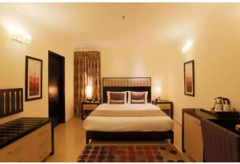 ホテル Sarovar Portico Surajkund