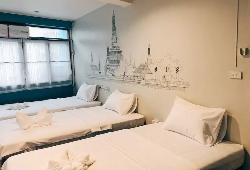 Nine Cafe  Hostel Travel