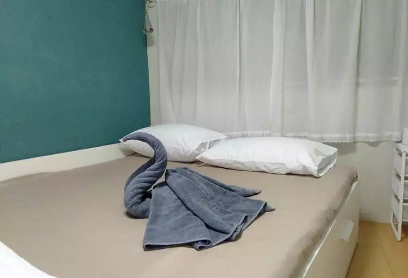 Nine Cafe  Hostel Travel