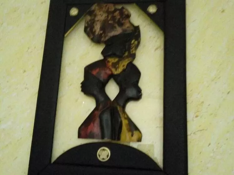 پانسیون Sarada Lodge