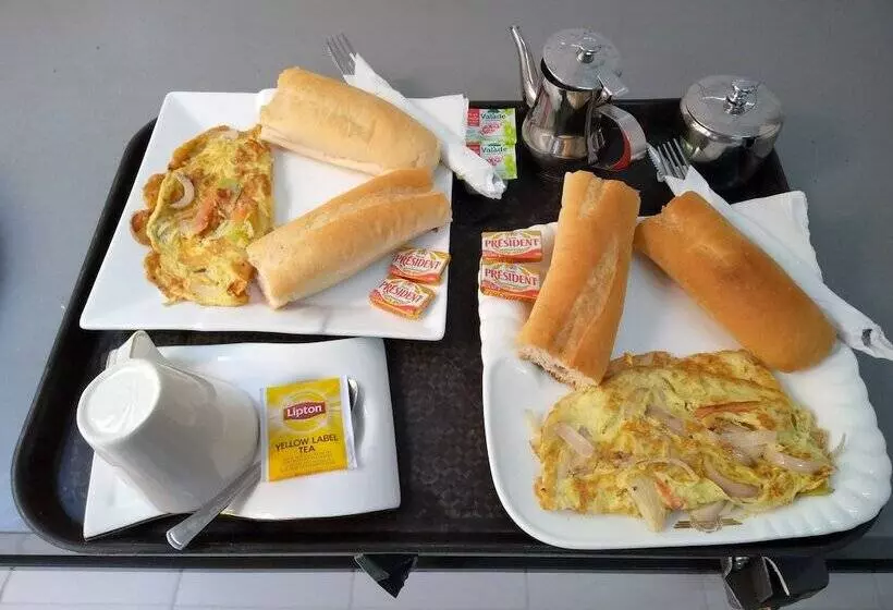 پانسیون Sarada Lodge