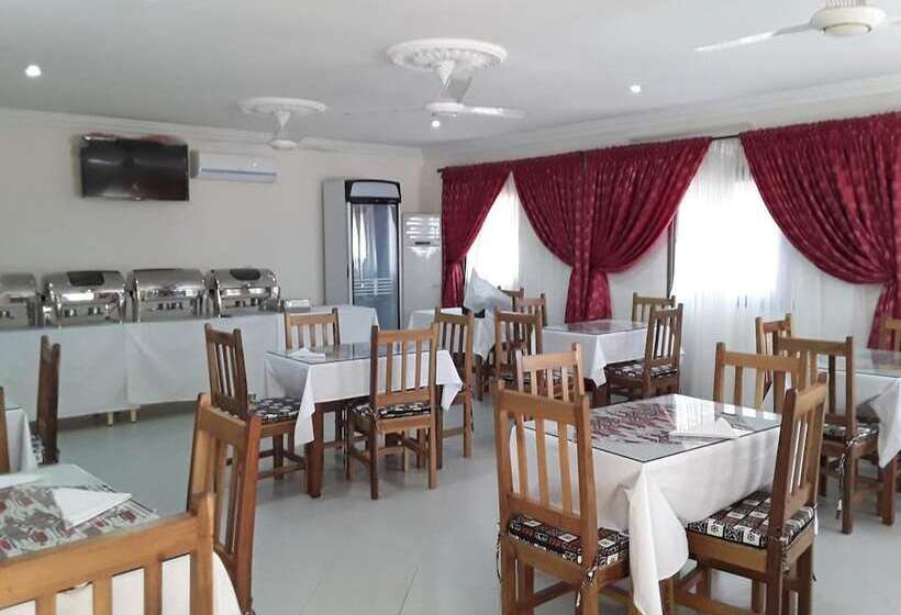 پانسیون Sarada Lodge