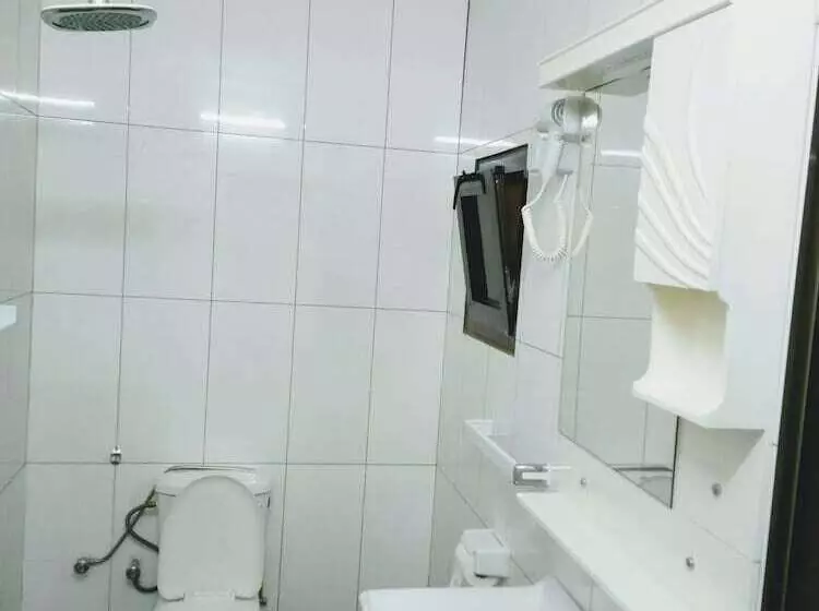 پانسیون Sarada Lodge