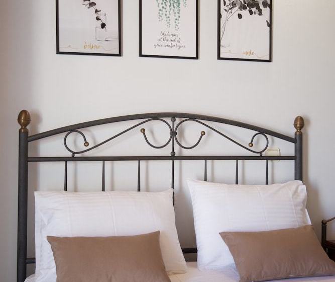 Pensão Renieri Studios