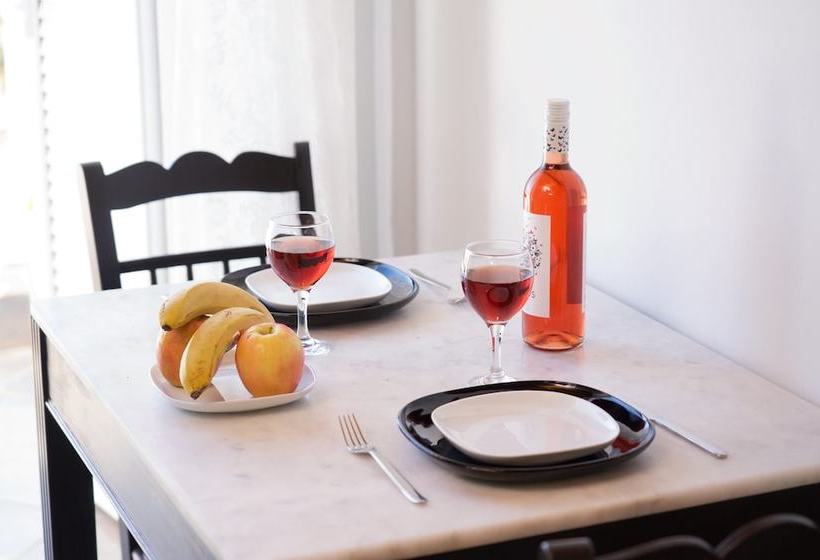 Pensão Renieri Studios