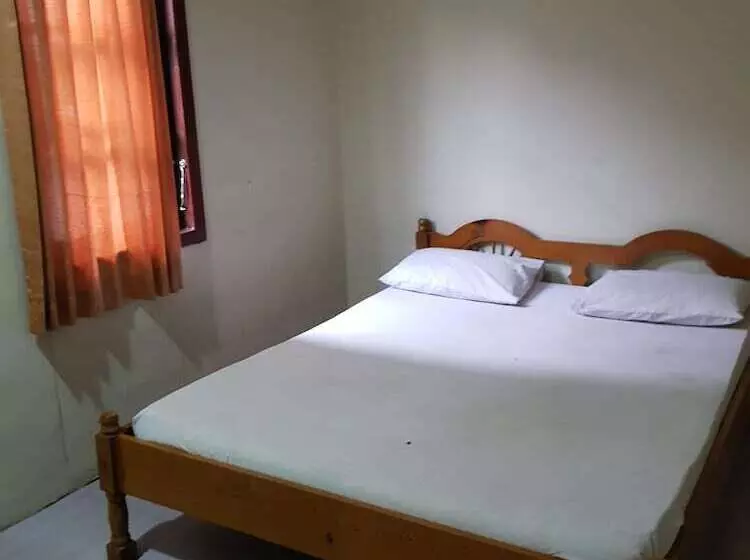 ユースホステル Mahkota Intan Syariah Balikpapan Redpartner