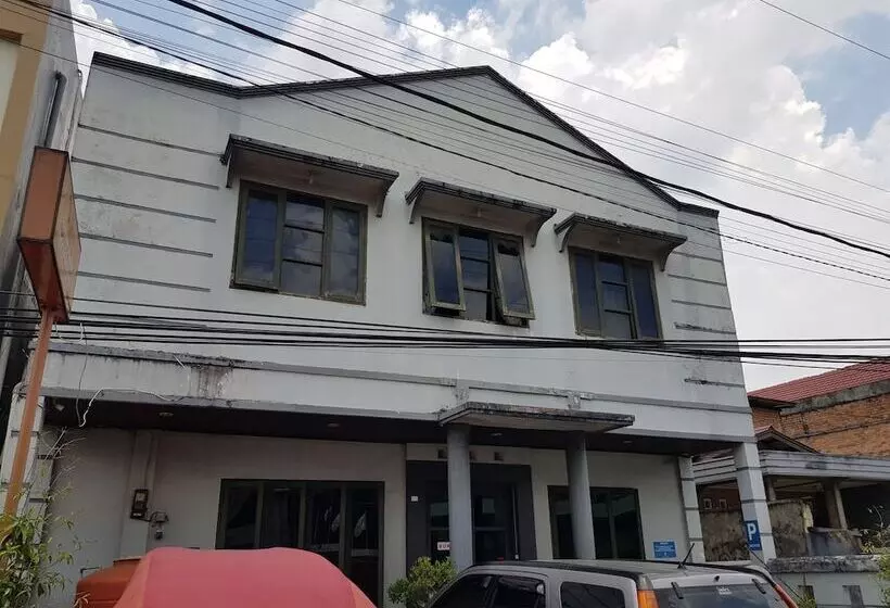 ユースホステル Mahkota Intan Syariah Balikpapan Redpartner