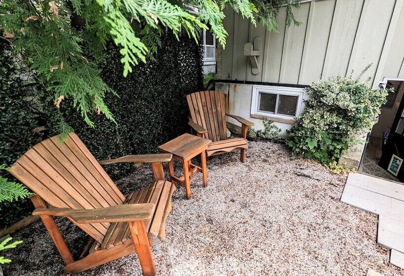 Bayfield Boutique B&b