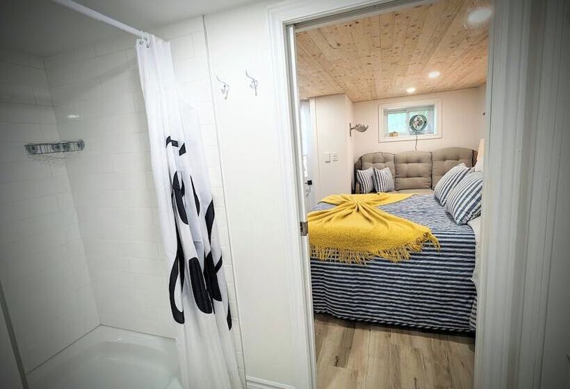 Bayfield Boutique B&b