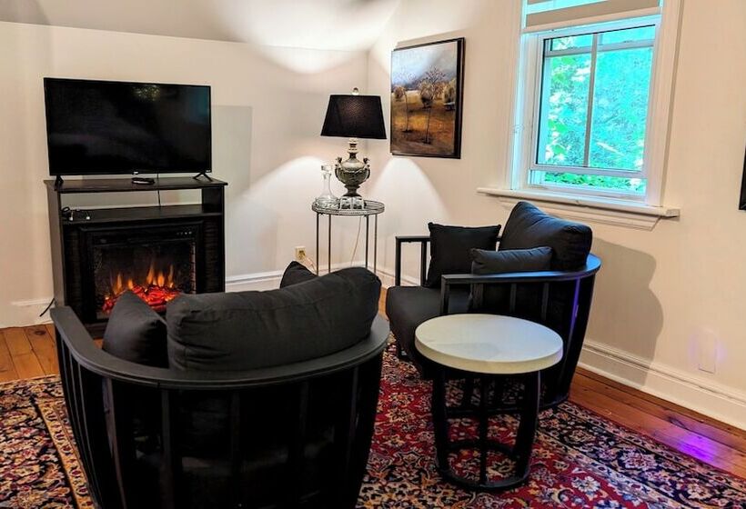 Bayfield Boutique B&b