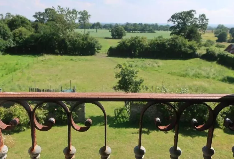 Aamiaismajoitus (B&B) La Vieille Foulonnière : Chambres D Hôtes & Permaculture