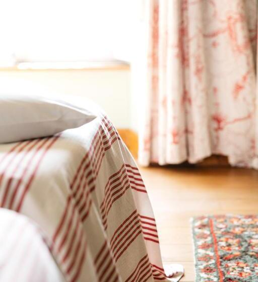 צימר La Vieille Foulonnière : Chambres D Hôtes & Permaculture