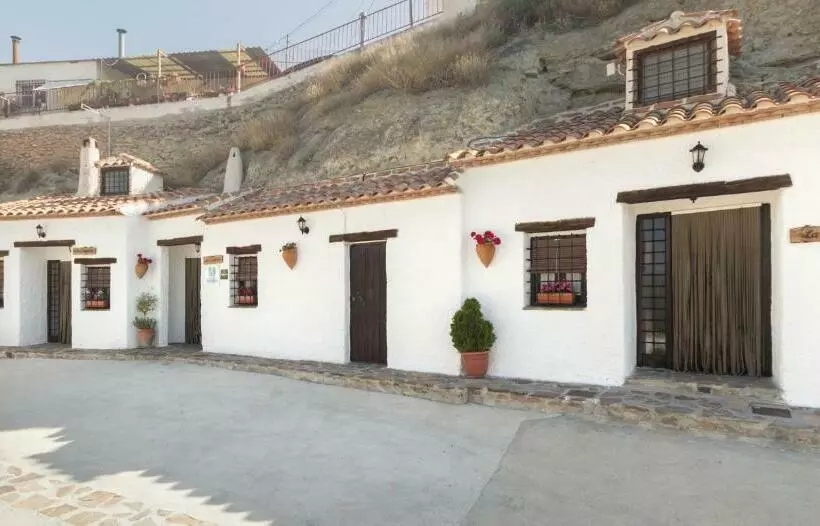 Cuevas Al Qulayat