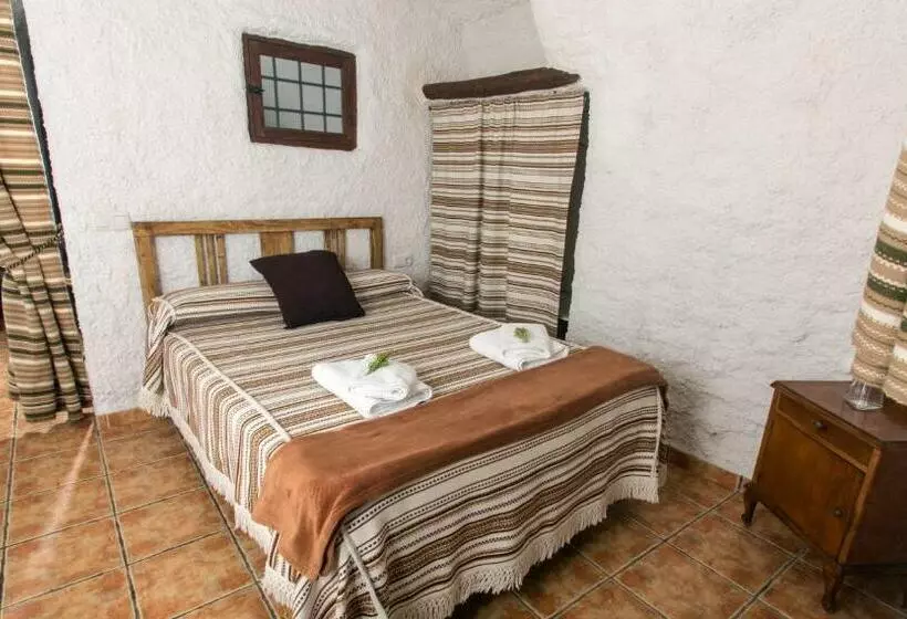 Cuevas Al Qulayat