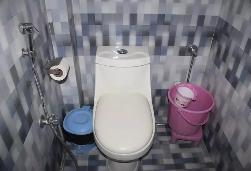 ホテル Adb Rooms Park Inn Varanasi