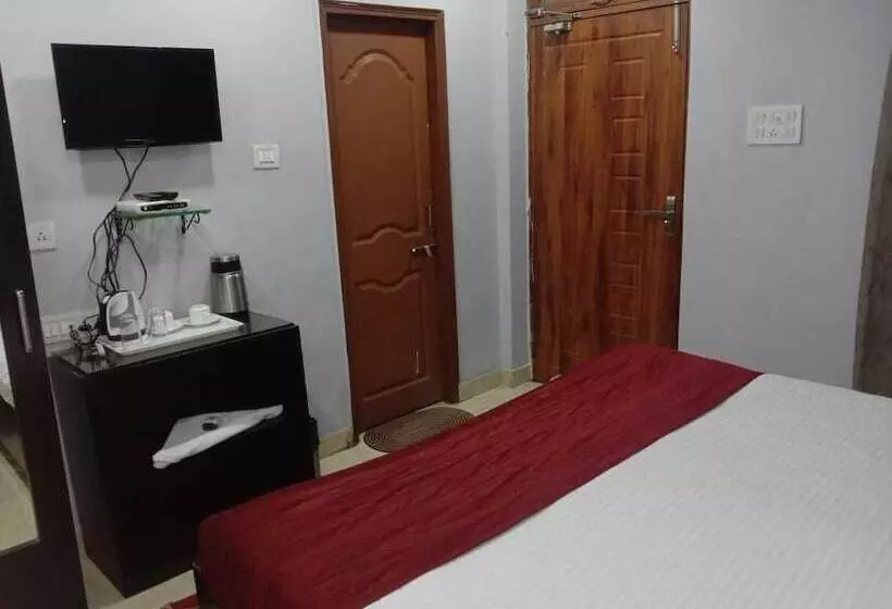 ホテル Adb Rooms Park Inn Varanasi