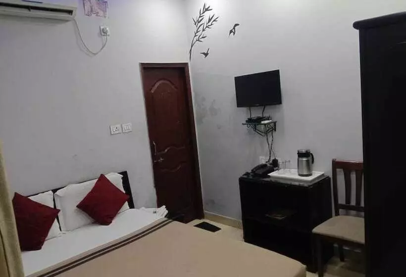 ホテル Adb Rooms Park Inn Varanasi